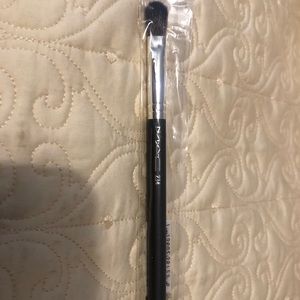 Mac 234 Split Fibre Eye Blending Brush